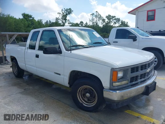 ✅ 1998 Chevrolet Silverado 1500 • VIN: 1GCEC19W4WE207237 • Lot: 45298260. Wystawiony na IAAI z przebiegiem 290 816 mil. Bezpłatny archiwum sprzedaży aukcyjnych z USA i szczegółowy raport historii pojazdu na DreamBid. Zdjęcie 1.