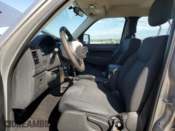 ✅ 2011 Jeep Liberty Sport Jet • VIN: 1J4PN2GK7BW574222 • Лот: 72814344. Опубликован ранее на Copart с пробегом 101 584 миль. Бесплатный доступ к архиву аукционных продаж из США и подробный отчёт об истории автомобиля на DreamBid. Изображение 7.