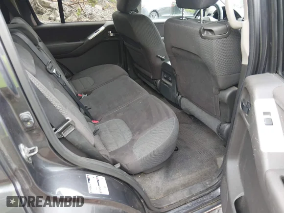 ✅ 2011 Nissan Pathfinder Silver • VIN: 5N1AR1NB4BC626903 • Lot: 45128063. Wystawiony na IAAI z przebiegiem 225 049 mil. Bezpłatny archiwum sprzedaży aukcyjnych z USA i szczegółowy raport historii pojazdu na DreamBid. Zdjęcie 8.