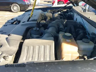 ✅ 2007 Lincoln Navigator • VIN: 5LMFU28537LJ10097 • Lot: 43484228. Listed on IAAI with 243,394 mi. Free auction sales archive from the USA and detailed vehicle history report at DreamBid. Image 20.