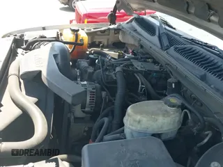 ✅ 2004 Chevrolet Suburban Z71 • VIN: 3GNFK16Z14G122679 • Lot: 41979958. Wystawiony na IAAI z przebiegiem 238 912 mil. Bezpłatny archiwum sprzedaży aukcyjnych z USA i szczegółowy raport historii pojazdu na DreamBid. Zdjęcie 14.