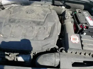 ✅ 2018 Volkswagen Beetle S • VIN: 3VW5DAAT5JM505097 • Лот: 84711945. Опубликован ранее на Copart с пробегом 111 659 миль. Бесплатный доступ к архиву аукционных продаж из США и подробный отчёт об истории автомобиля на DreamBid. Изображение 13.