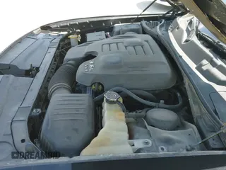 ✅ 2017 Dodge Challenger SXT • VIN: 2C3CDZAG9HH633724 • Lot: 43119147. Wystawiony na IAAI z przebiegiem 125 471 mil. Bezpłatny archiwum sprzedaży aukcyjnych z USA i szczegółowy raport historii pojazdu na DreamBid. Zdjęcie 19.