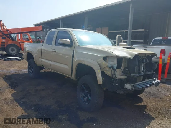 ✅ 2017 Toyota Tacoma TRD Sport • VIN: 5TFRZ5CN0HX039014 • Lot: 43367148. Wystawiony na IAAI z przebiegiem 51 543 mil. Bezpłatny archiwum sprzedaży aukcyjnych z USA i szczegółowy raport historii pojazdu na DreamBid. Zdjęcie 6.