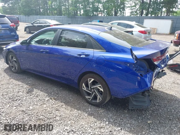 ✅ 2025 Hyundai Elantra SEL Convenience • VIN: KMHLS4DG4SU005778 • Лот: 45358720. Опубликован ранее на IAAI с пробегом 18 498 миль. Бесплатный доступ к архиву аукционных продаж из США и подробный отчёт об истории автомобиля на DreamBid. Изображение 3.