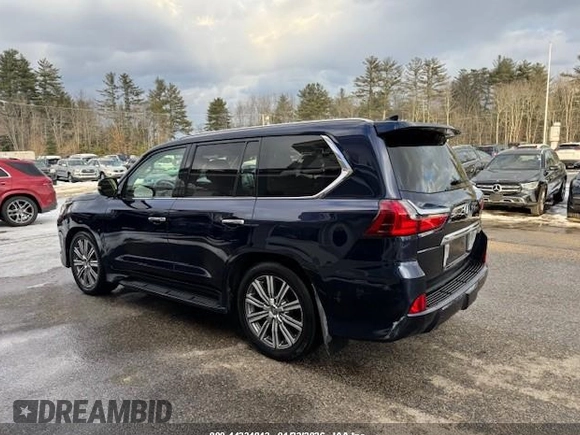 ✅ 2017 Lexus LX 570 • VIN: JTJHY7AX2H4242774 • Лот: 44234843. Опубликован ранее на IAAI с пробегом 112 416 миль. Бесплатный доступ к архиву аукционных продаж из США и подробный отчёт об истории автомобиля на DreamBid. Изображение 3.