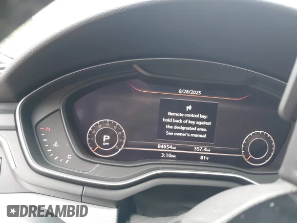 ✅ 2017 Audi A4 Premium • VIN: WAUDNAF44HN053136 • Лот: 43106338. Опубліковано раніше на IAAI з пробігом 84 654 миль. Безкоштовний доступ до архіву аукціонних продажів зі США та докладний звіт про історію автомобіля на DreamBid. Зображення 7.
