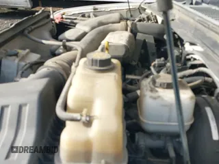 ✅ 2008 Ford F-250 XL • VIN: 1FTNF20598EE50997 • Lot: 41509936. Wystawiony na IAAI z przebiegiem 116 485 mil. Bezpłatny archiwum sprzedaży aukcyjnych z USA i szczegółowy raport historii pojazdu na DreamBid. Zdjęcie 12.