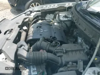 ✅ 2019 Mitsubishi Outlander ES • VIN: JA4AR3AU7KU020247 • Lot: 42727714. Listed on IAAI with 95,672 mi. Free auction sales archive from the USA and detailed vehicle history report at DreamBid. Image 19.