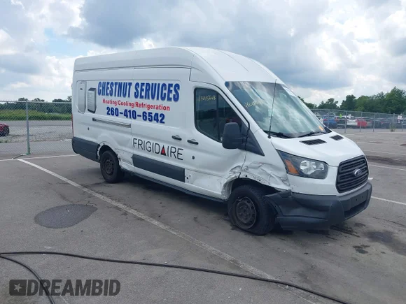 ✅ 2015 Ford Transit Cargo • VIN: 1FTYR3XM0FKA16246 • Lot: 43015648. Wystawiony na IAAI z przebiegiem 151 835 mil. Bezpłatny archiwum sprzedaży aukcyjnych z USA i szczegółowy raport historii pojazdu na DreamBid. Zdjęcie 1.