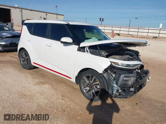 ✅ 2020 Kia Soul GT-Line Turbo • VIN: KNDJ53AF5L7061656 • Лот: 44049588. Опубликован ранее на IAAI с пробегом 57 219 миль. Бесплатный доступ к архиву аукционных продаж из США и подробный отчёт об истории автомобиля на DreamBid. Изображение 1.