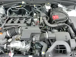 ✅ 2025 Acura ADX w/A-Spec Package • VIN: 3HDSA1H52SM702489 • Lot: 84948515. Listed on Copart with 3,718 mi. Free auction sales archive from the USA and detailed vehicle history report at DreamBid. Image 15.