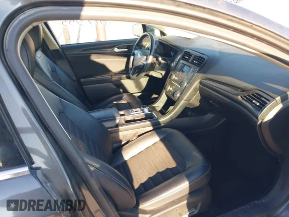 ✅ 2018 Ford Fusion SE • VIN: 3FA6P0T95JR182169 • Lot: 44797555. Wystawiony na IAAI z przebiegiem 165 779 mil. Bezpłatny archiwum sprzedaży aukcyjnych z USA i szczegółowy raport historii pojazdu na DreamBid. Zdjęcie 5.