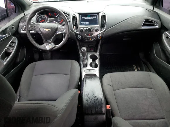 ✅ 2017 Chevrolet Cruze LT • VIN: 1G1BE5SMXH7161409 • Lot: 44517054. Wystawiony na Copart z przebiegiem 118 671 mil. Bezpłatny archiwum sprzedaży aukcyjnych z USA i szczegółowy raport historii pojazdu na DreamBid. Zdjęcie 8.