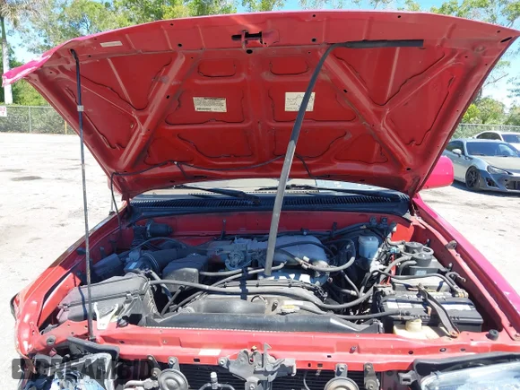 ✅ 1996 Toyota 4Runner SR5 • VIN: JT3GN86R9T0012239 • Lot: 44695250. Wystawiony na IAAI z przebiegiem 295 576 mil. Bezpłatny archiwum sprzedaży aukcyjnych z USA i szczegółowy raport historii pojazdu na DreamBid. Zdjęcie 10.