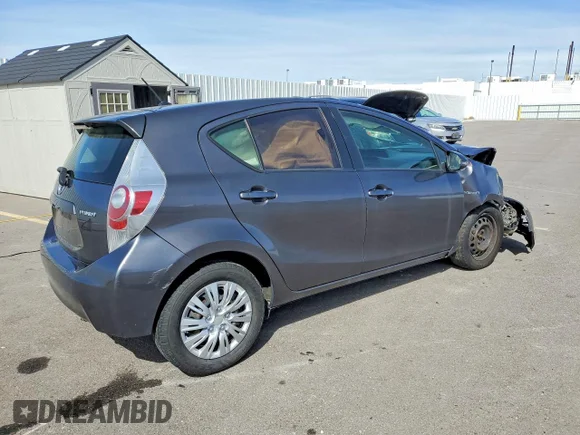 ✅ 2013 Toyota Prius One • VIN: JTDKDTB39D1540467 • Lot: 45882716. Wystawiony na Copart z przebiegiem Nie podano. Bezpłatny archiwum sprzedaży aukcyjnych z USA i szczegółowy raport historii pojazdu na DreamBid. Zdjęcie 3.