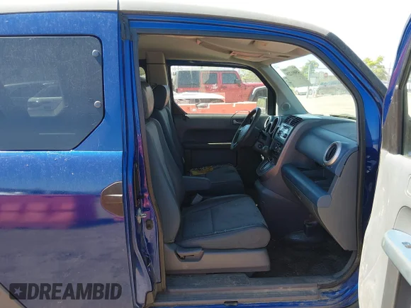 ✅ 2004 Honda Element EX • VIN: 5J6YH28584L037495 • Lot: 45091229. Wystawiony na IAAI z przebiegiem 244 238 mil. Bezpłatny archiwum sprzedaży aukcyjnych z USA i szczegółowy raport historii pojazdu na DreamBid. Zdjęcie 5.