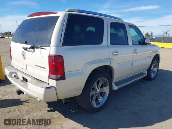 ✅ 2005 Cadillac Escalade • VIN: 1GYEK63N85R180268 • Lot: 44473368. Wystawiony na IAAI z przebiegiem 165 263 mil. Bezpłatny archiwum sprzedaży aukcyjnych z USA i szczegółowy raport historii pojazdu na DreamBid. Zdjęcie 4.