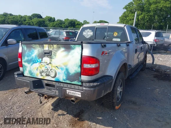 ✅ 2006 Ford F-150 XLT • VIN: 1FTPW04526KD51346 • Лот: 42590964. Опубліковано раніше на IAAI з пробігом Не вказано. Безкоштовний доступ до архіву аукціонних продажів зі США та докладний звіт про історію автомобіля на DreamBid. Зображення 4.