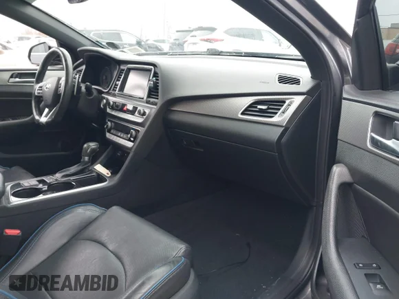 ✅ 2019 Hyundai Sonata Limited • VIN: 5NPE34AB2KH821580 • Lot: 43919419. Wystawiony na IAAI z przebiegiem 85 677 mil. Bezpłatny archiwum sprzedaży aukcyjnych z USA i szczegółowy raport historii pojazdu na DreamBid. Zdjęcie 5.