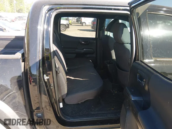 ✅ 2017 Toyota Tacoma TRD Sport • VIN: 5TFCZ5AN1HX106129 • Lot: 44896832. Wystawiony na IAAI z przebiegiem 172 688 mil. Bezpłatny archiwum sprzedaży aukcyjnych z USA i szczegółowy raport historii pojazdu na DreamBid. Zdjęcie 8.