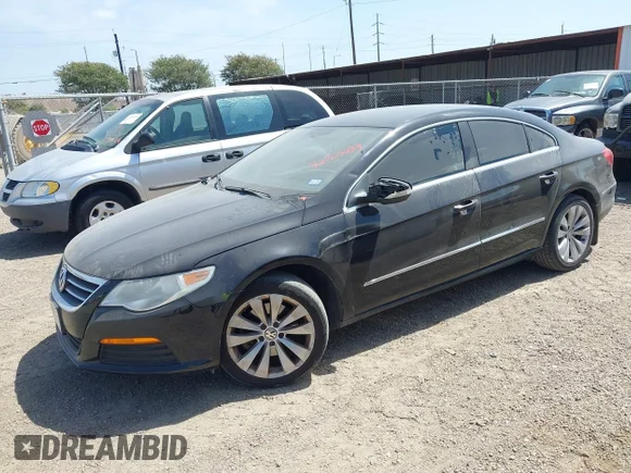 ✅ 2011 Volkswagen CC Sport • VIN: WVWMP7AN9BE729457 • Lot: 42765289. Wystawiony na IAAI z przebiegiem 211 096 mil. Bezpłatny archiwum sprzedaży aukcyjnych z USA i szczegółowy raport historii pojazdu na DreamBid. Zdjęcie 2.
