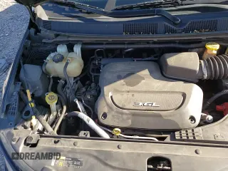 ✅ 2019 Chrysler Pacifica Touring L Plus • VIN: 2C4RC1EG7KR528797 • Lot: 71873505. Wystawiony na Copart z przebiegiem 118 600 mil. Bezpłatny archiwum sprzedaży aukcyjnych z USA i szczegółowy raport historii pojazdu na DreamBid. Zdjęcie 14.