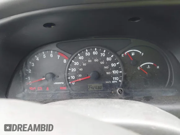 ✅ 2002 Chevrolet Tracker LT • VIN: 2CNBE634126936291 • Лот: 44494599. Опубліковано раніше на IAAI з пробігом 242 630 миль. Безкоштовний доступ до архіву аукціонних продажів зі США та докладний звіт про історію автомобіля на DreamBid. Зображення 7.