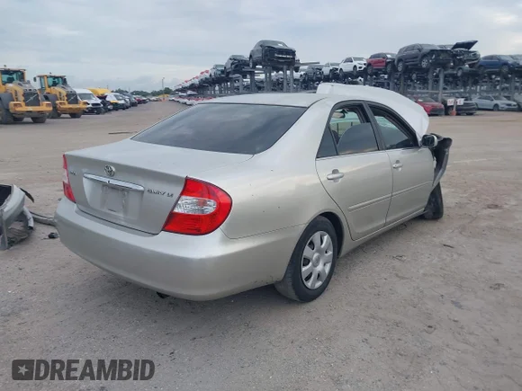 ✅ 2002 Toyota Camry LE • VIN: JTDBE32K620007015 • Лот: 45393196. Опубліковано раніше на IAAI з пробігом Не вказано. Безкоштовний доступ до архіву аукціонних продажів зі США та докладний звіт про історію автомобіля на DreamBid. Зображення 4.