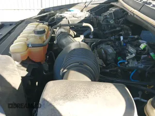 ✅ 2019 Ford F-150 XL • VIN: 1FTEW1EPXKFA38481 • Lot: 43095660. Wystawiony na IAAI z przebiegiem 104 103 mil. Bezpłatny archiwum sprzedaży aukcyjnych z USA i szczegółowy raport historii pojazdu na DreamBid. Zdjęcie 19.