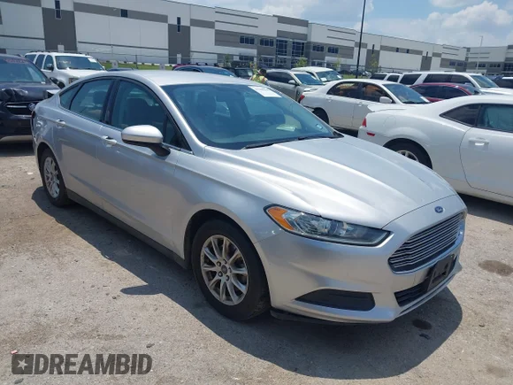 ✅ 2016 Ford Fusion S • VIN: 3FA6P0G79GR258302 • Lot: 45208108. Wystawiony na IAAI z przebiegiem 76 297 mil. Bezpłatny archiwum sprzedaży aukcyjnych z USA i szczegółowy raport historii pojazdu na DreamBid. Zdjęcie 1.