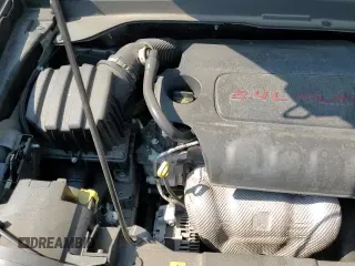 ✅ 2019 Jeep Renegade Sport • VIN: ZACNJAAB7KPK51360 • Lot: 71796865. Wystawiony na Copart z przebiegiem 36 440 mil. Bezpłatny archiwum sprzedaży aukcyjnych z USA i szczegółowy raport historii pojazdu na DreamBid. Zdjęcie 14.