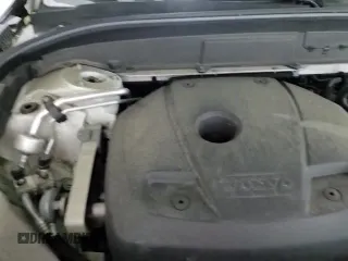 ✅ 2018 Volvo XC60 Momentum • VIN: YV4A22RK1J1027893 • Lot: 66601425. Listed on Copart with 70,084 mi. Free auction sales archive from the USA and detailed vehicle history report at DreamBid. Image 14.