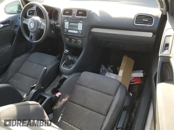 ✅ 2010 Volkswagen Golf • VIN: WVWAB7AJ3AW325819 • Lot: 46740975. Wystawiony na Copart z przebiegiem 193 480 mil. Bezpłatny archiwum sprzedaży aukcyjnych z USA i szczegółowy raport historii pojazdu na DreamBid. Zdjęcie 8.