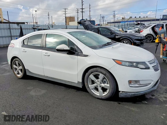 ✅ 2014 Chevrolet Volt • VIN: 1G1RE6E49EU139530 • Lot: 48099386. Wystawiony na Copart z przebiegiem 144 253 mil. Bezpłatny archiwum sprzedaży aukcyjnych z USA i szczegółowy raport historii pojazdu na DreamBid. Zdjęcie 4.