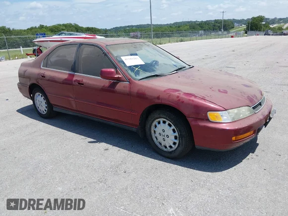 ✅ 1996 Honda Accord EX • VIN: 1HGCD5654TA050014 • Lot: 45341265. Listed on IAAI with 97,153 mi. Free auction sales archive from the USA and detailed vehicle history report at DreamBid. Image 1.