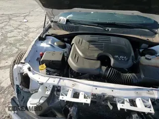 ✅ 2022 Chrysler 300 S • VIN: 2C3CCABG5NH225820 • Lot: 85365515. Wystawiony na Copart z przebiegiem 41 943 mil. Bezpłatny archiwum sprzedaży aukcyjnych z USA i szczegółowy raport historii pojazdu na DreamBid. Zdjęcie 14.