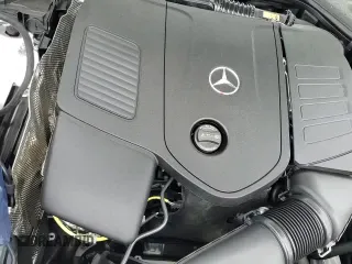 ✅ 2025 Mercedes-Benz E 350 • VIN: W1KLF4HB4SA131511 • Lot: 66153115. Wystawiony na Copart z przebiegiem 864 mil. Bezpłatny archiwum sprzedaży aukcyjnych z USA i szczegółowy raport historii pojazdu na DreamBid. Zdjęcie 14.