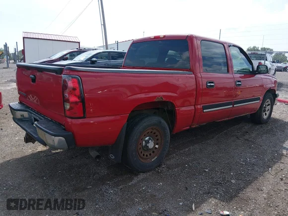 ✅ 2006 Chevrolet Silverado 1500 LS • VIN: 2GCEC13V061248000 • Лот: 45104426. Опубліковано раніше на IAAI з пробігом 185 931 миль. Безкоштовний доступ до архіву аукціонних продажів зі США та докладний звіт про історію автомобіля на DreamBid. Зображення 4.