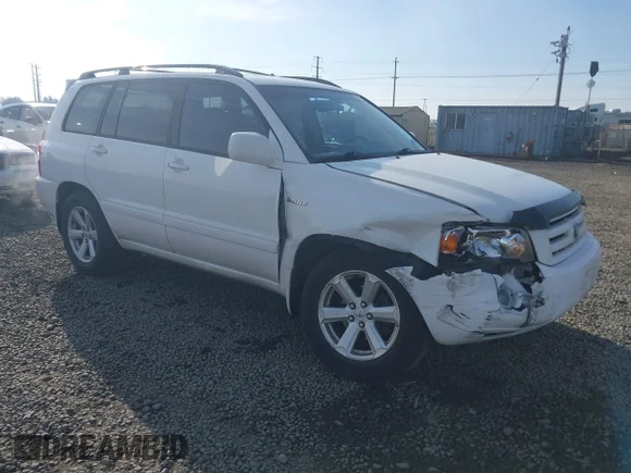 ✅ 2005 Toyota Highlander • VIN: JTEDP21AX50080295 • Lot: 44202208. Listed on IAAI with 232,405 mi. Free auction sales archive from the USA and detailed vehicle history report at DreamBid. Image 1.
