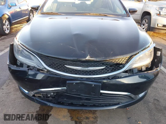 ✅ 2015 Chrysler 200 Limited • VIN: 1C3CCCAB7FN637781 • Лот: 44124292. Опубліковано раніше на IAAI з пробігом 120 340 миль. Безкоштовний доступ до архіву аукціонних продажів зі США та докладний звіт про історію автомобіля на DreamBid. Зображення 6.