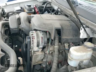 ✅ 2011 Chevrolet Suburban LT • VIN: 1GNSCJE06BR309881 • Lot: 42577452. Listed on IAAI with 254,073 mi. Free auction sales archive from the USA and detailed vehicle history report at DreamBid. Image 18.