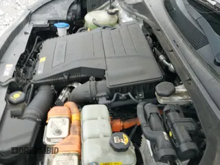 ✅ 2018 Kia Niro LX • VIN: KNDCB3LC8J5211028 • Lot: 42520583. Listed on IAAI with 88,222 mi. Free auction sales archive from the USA and detailed vehicle history report at DreamBid. Image 20.