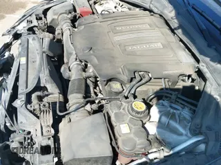 ✅ 2017 Jaguar XE 35t Prestige • VIN: SAJAE4BV4HA962296 • Lot: 41676476. Wystawiony na IAAI z przebiegiem 92 805 mil. Bezpłatny archiwum sprzedaży aukcyjnych z USA i szczegółowy raport historii pojazdu na DreamBid. Zdjęcie 19.