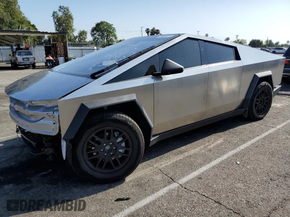 ✅ 2024 Tesla Cybertruck • VIN: 7G2CEHED1RA050469 • Lot: 59365875. Wystawiony na Copart z przebiegiem 6 842 mil. Bezpłatny archiwum sprzedaży aukcyjnych z USA i szczegółowy raport historii pojazdu na DreamBid. Zdjęcie 1.