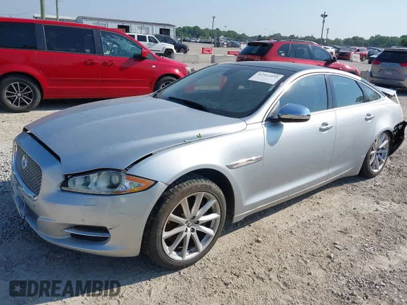 ✅ 2012 Jaguar XJ • VIN: SAJWA1CB0CLV24845 • Лот: 42912095. Опубліковано раніше на IAAI з пробігом 95 118 миль. Безкоштовний доступ до архіву аукціонних продажів зі США та докладний звіт про історію автомобіля на DreamBid. Зображення 2.