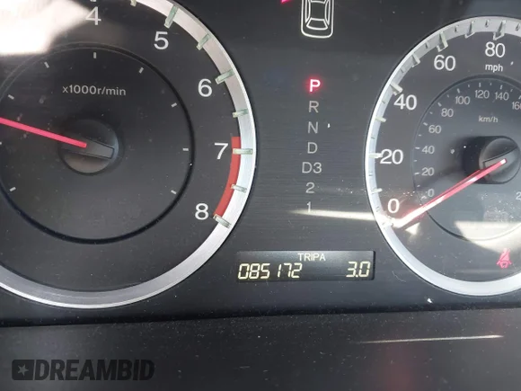 ✅ 2009 Honda Accord LX • VIN: 1HGCP26379A157233 • Lot: 45249928. Wystawiony na IAAI z przebiegiem 85 172 mil. Bezpłatny archiwum sprzedaży aukcyjnych z USA i szczegółowy raport historii pojazdu na DreamBid. Zdjęcie 7.