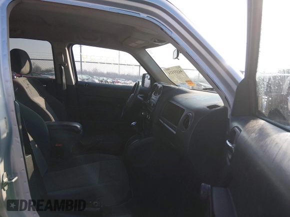 ✅ 2012 Jeep Patriot Sport • VIN: 1C4NJPBA5CD651607 • Lot: 44333324. Wystawiony na IAAI z przebiegiem 203 311 mil. Bezpłatny archiwum sprzedaży aukcyjnych z USA i szczegółowy raport historii pojazdu na DreamBid. Zdjęcie 5.