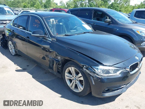 ✅ 2018 BMW 3 Series 330i xDrive • VIN: WBA8D9G56JNU68670 • Lot: 45342613. Listed on IAAI with 108,987 mi. Free auction sales archive from the USA and detailed vehicle history report at DreamBid. Image 1.