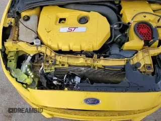 ✅ 2017 Ford Focus ST • VIN: 1FADP3L98HL249896 • Lot: 90083795. Listed on Copart with 64,289 mi. Free auction sales archive from the USA and detailed vehicle history report at DreamBid. Image 14.